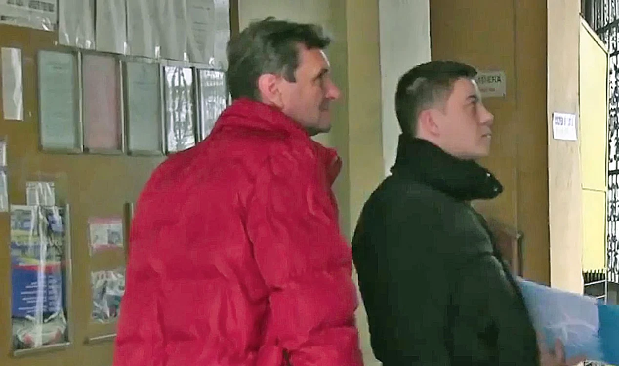 Silvius a dat cu subsemnatul sâmbătă la poliţie