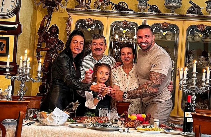 Bodi a petrecut Paștele, cu familia, la Madrid Sursa: Instagram 