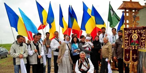 Troiţa robilor canalului FOTO Petronela Onel