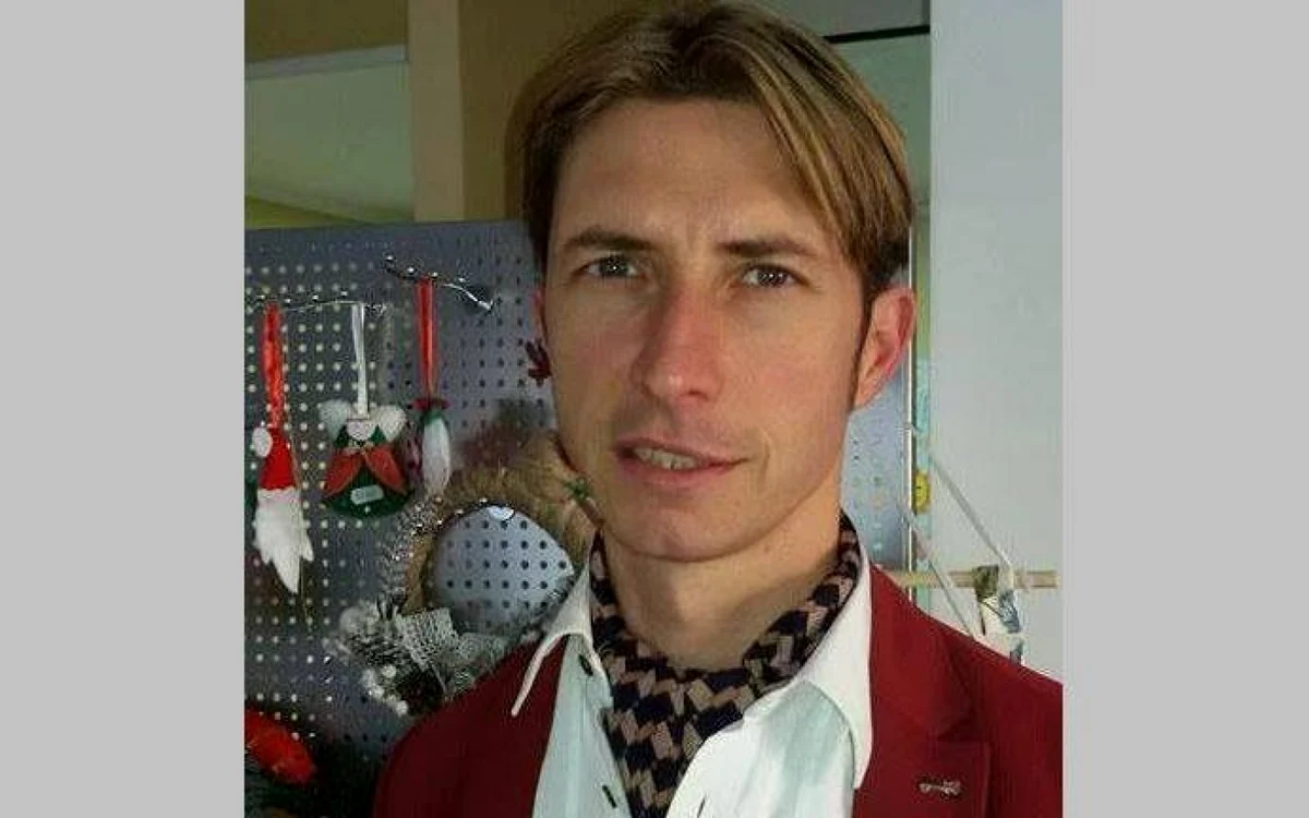Ciprian Iuvu se mândreşte cu munca de asistent social FOTO Facebook/ Ciprian Iovu