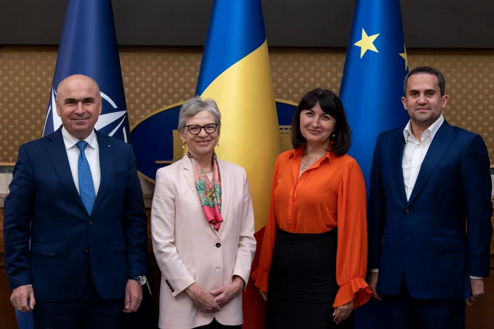 Premierul Ilie Bolojan și ministrul Transporturilor, Ciprian Șerban/FOTO: Gov.ro