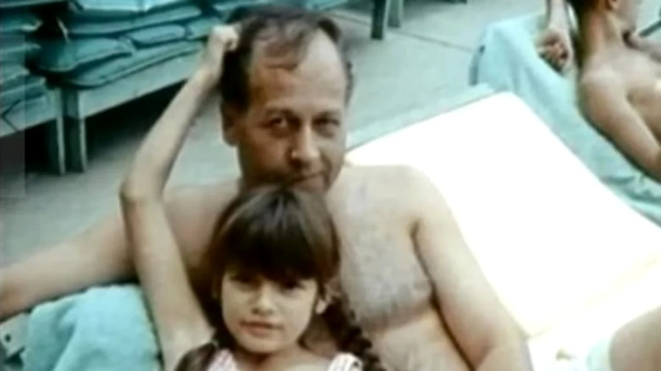 she had a troubled relationship with her family 1556722349 jpg jpeg