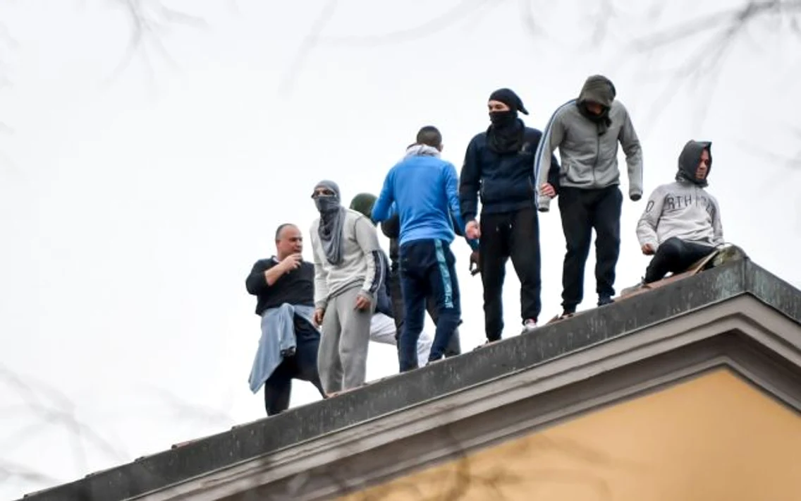 Revolte închisori Italia FOTO Profimedia