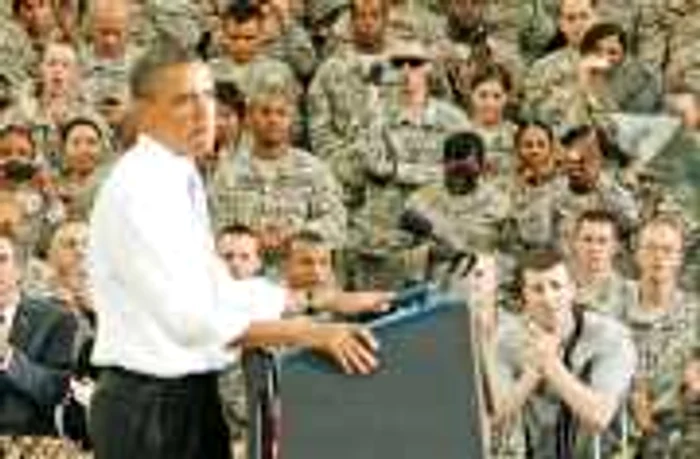 Preşedintele SUA, Barack Obama alături de soladţi americani în Afganistan