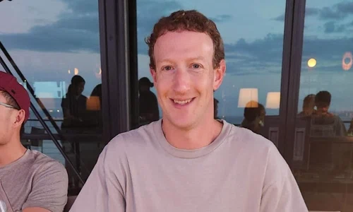 zuckerberg la masa 2 jpg