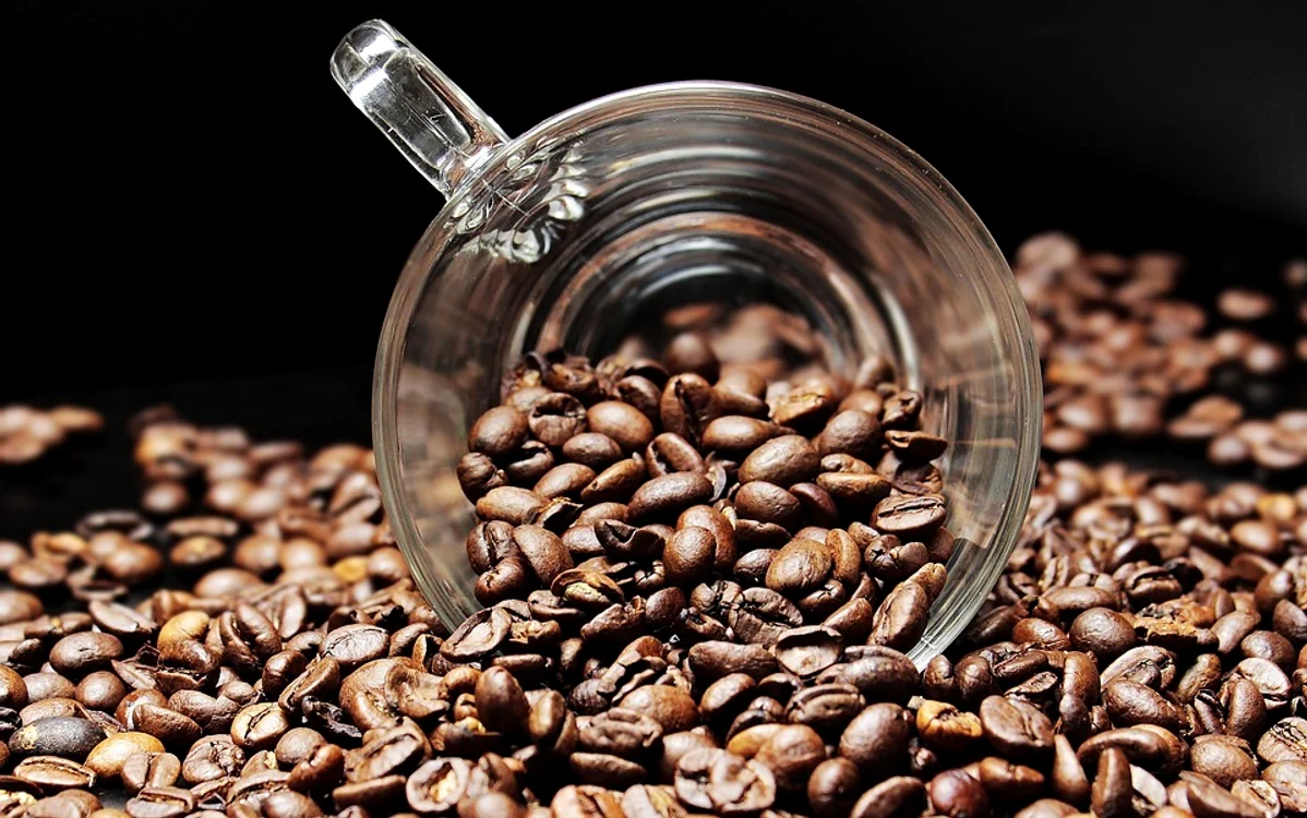 Adevărul despre cafea: "Prin prăjire, boabele dezvoltă 19 substanţe procancerigene" jpeg
