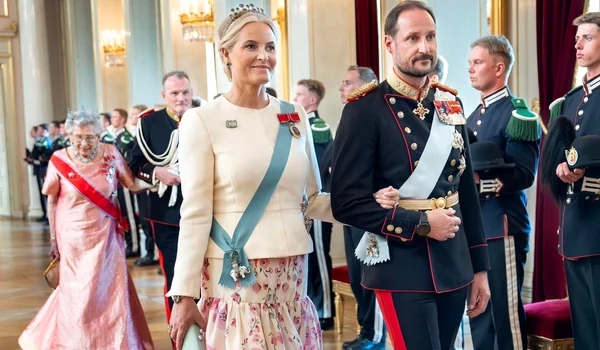 Prințesa Mette Marit, Prințul Haakon, Prințesa Astrid   Casa Regală daneză jpg