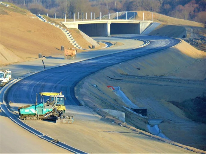 Şatierul de pe Autostrada Vestului FOTO Pro Infrastructura