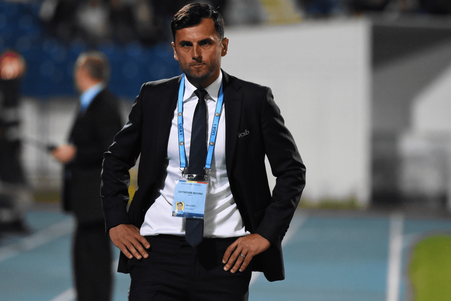 Dică dezamăgit de jocul echipei: „La pauză, trebuia să schimb vreo 7-8”