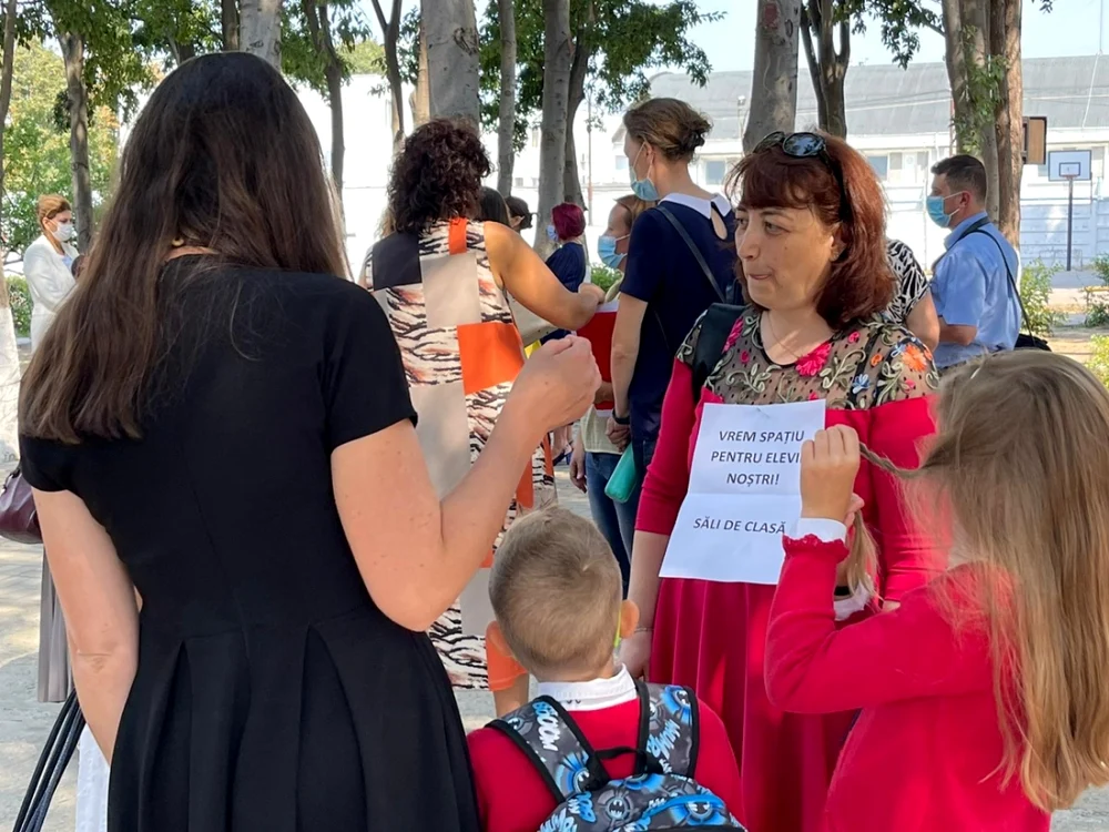 Profesorii cer săli de clasă noi