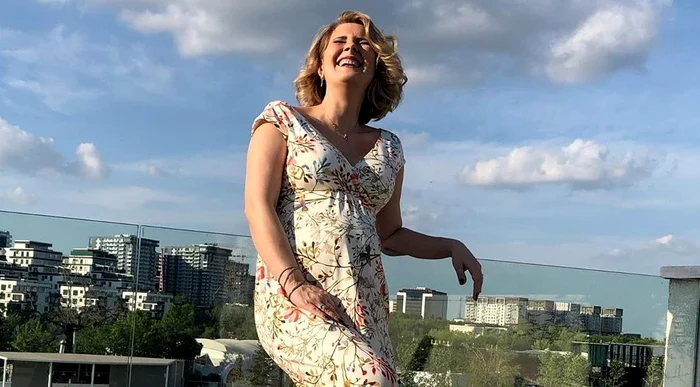 
    Alessandra Stoicescu, alături de fiica soțului ei și de Sergiu Constantinescufoto: arhiva personală  