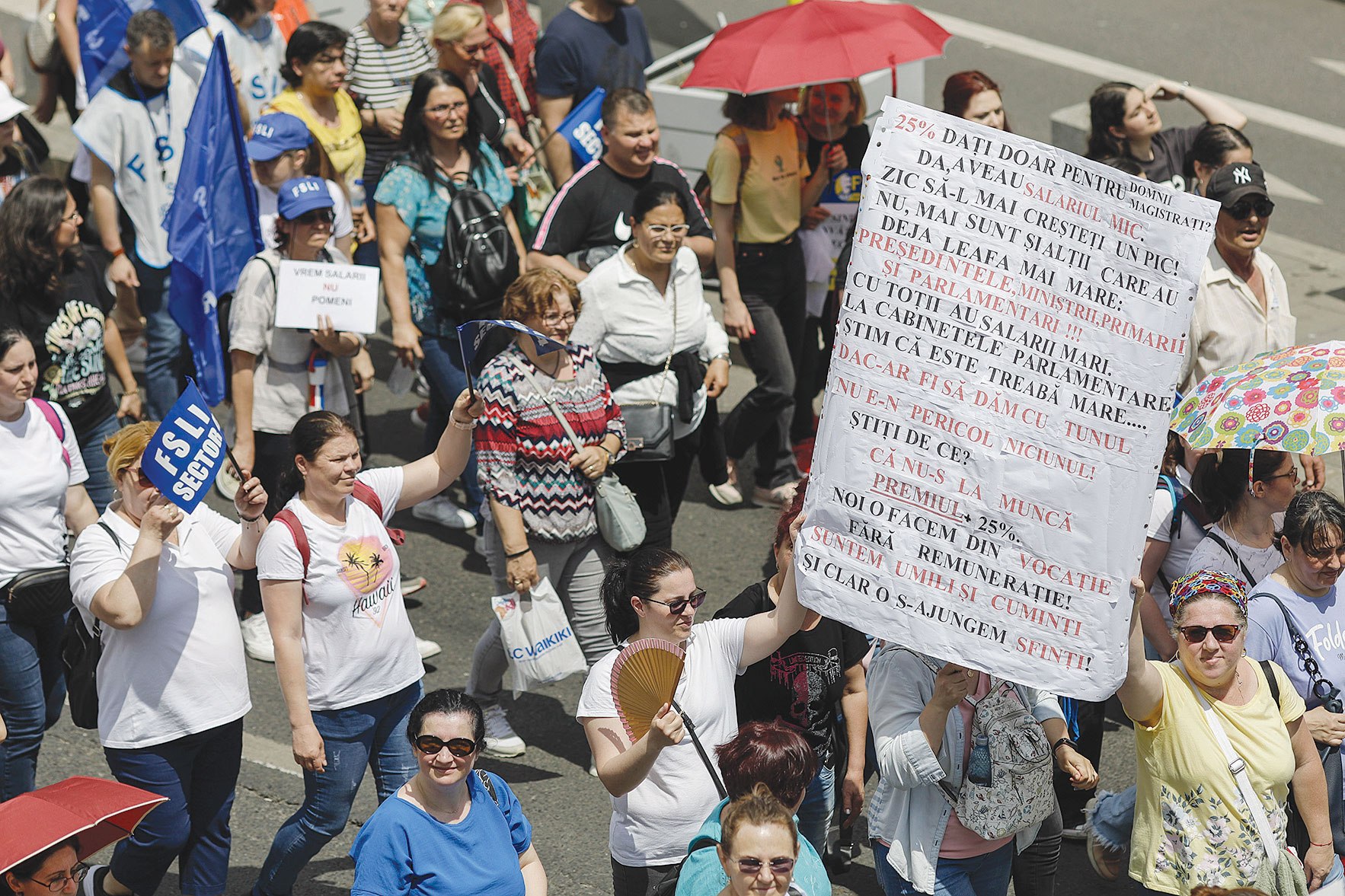 Prima de carieră din Educație. Dascălii nemulțumiți: „Aș vrea să vedem parlamentarii făcând referat pentru fiecare leu!“