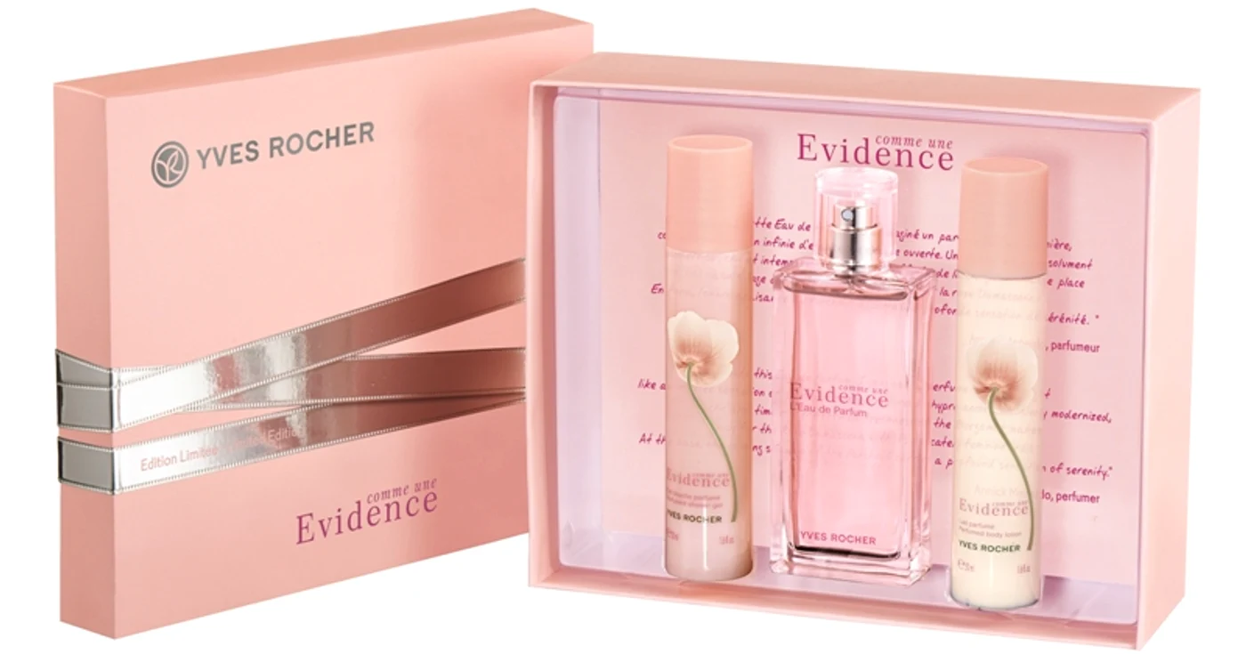 Set Set Comme une Evidence de la Yves Rocher, conţine apă de parfum, gel de duş şi lapte de corp parfumat, preţ 129 lei