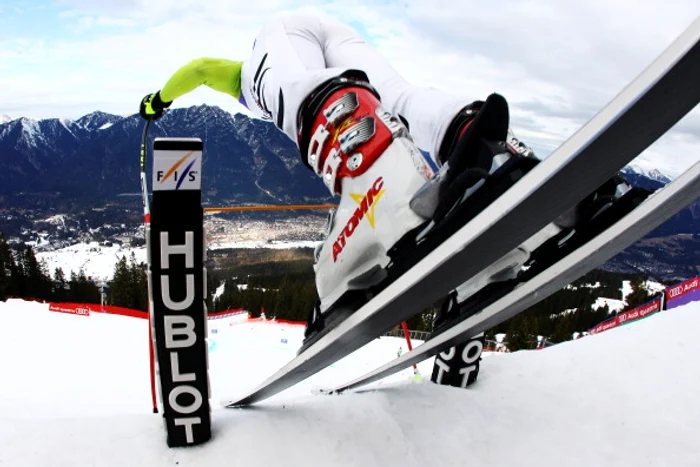 
    Schiul este un sport iubit deopotrivă de copii și vârstniciFoto: Getty  