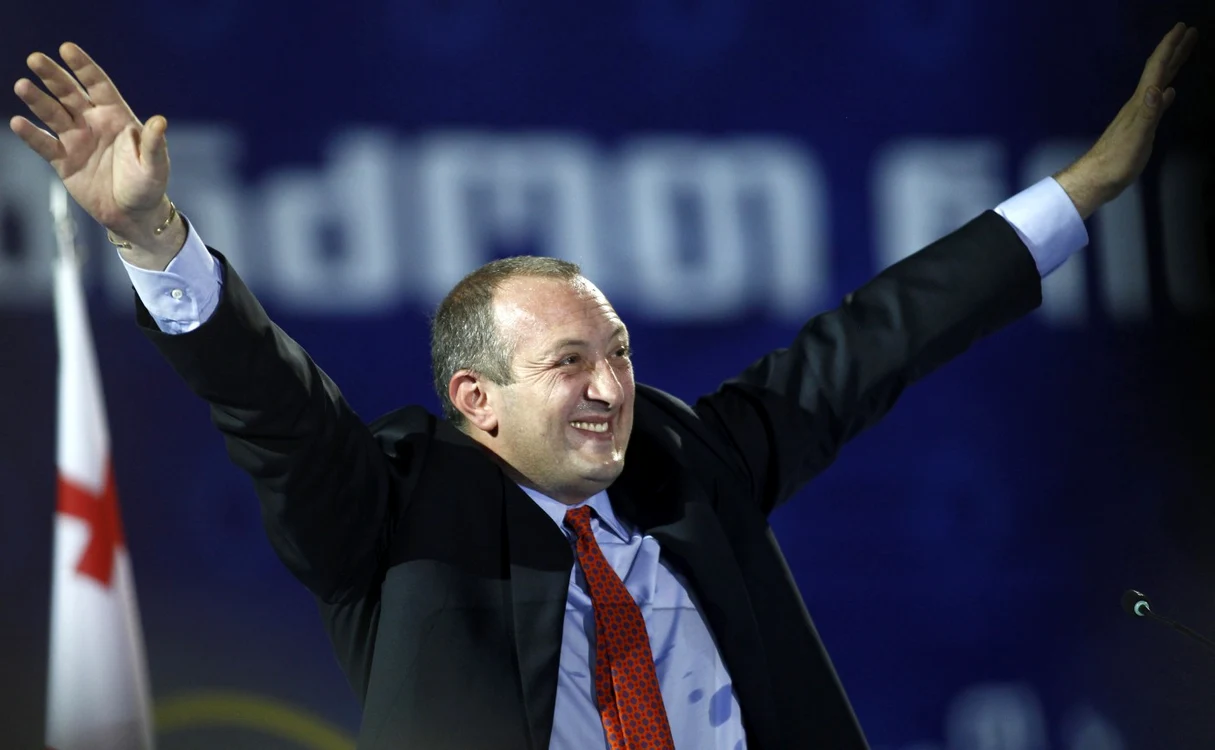 Ghiorghi Marghelaşvili, candidatul Visului Georgian, în timpul campaniei electorale. FOTO: Reuters