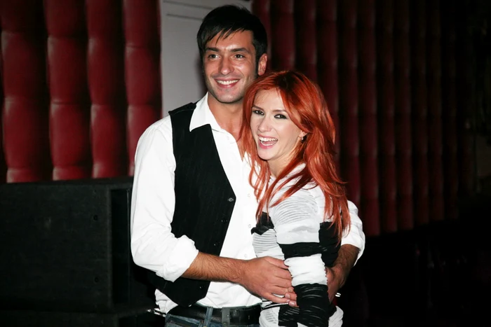 Vedetele au sărbătorit 13 ani de ACASĂ