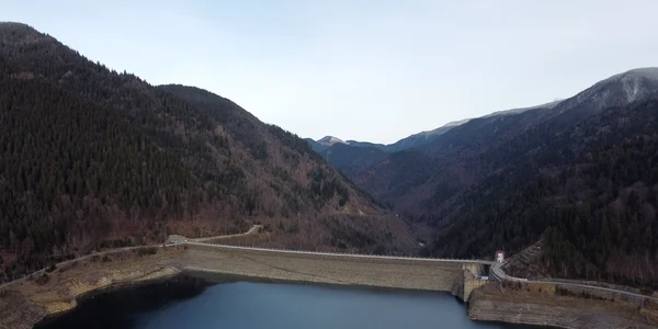 Lacul Gura Apelor , barajul și drumul spre lac  Foto Daniel Guță ADEVĂRUL (42) JPG