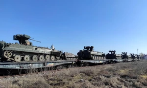 tehnica de tip MLI a Batalionului 911 Infanterie ”Capidava” din Medgidia este trasnportată pe calea ferată la Bucureşti foto mapn