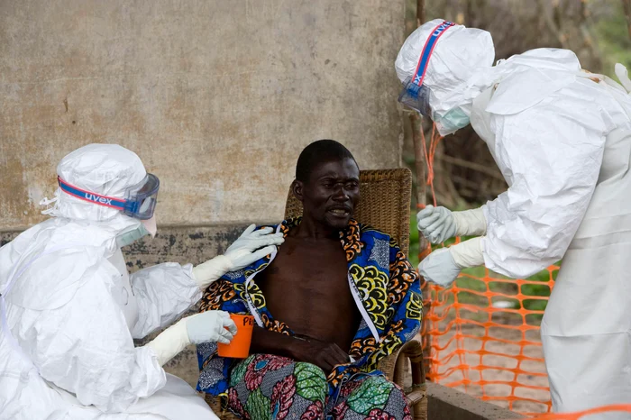 
    Epidemia de Ebola, care a izbucnit în decembrie 2013, a ucis până în prezent peste 11.000 de oameni  