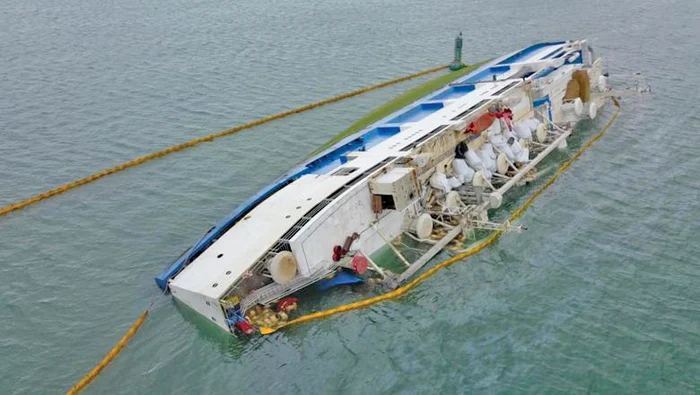 Nava Queen Hind s-a răsturnat în Portul Midia pe 24 noiembrie 2019