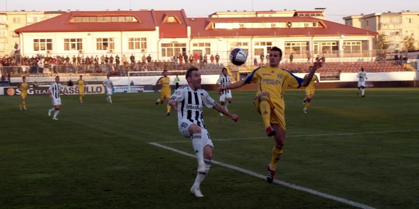 Melinte a stat perfect în faţa lui Strătilă Foto: Alex Policală