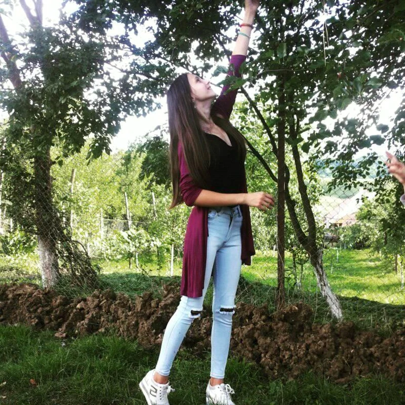 Denisa Unchiaşu din Oteşani - Vâlcea avea doar 15 ani când a fost găsită spânzurată într-o pădure din localitate Foto Arhiva personală