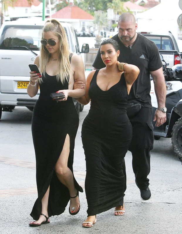 Surorile Kardashian jpeg