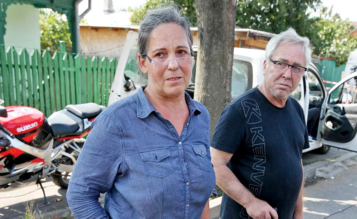 
    Valeria şi soţul ei locuiesc la nişte vecini  