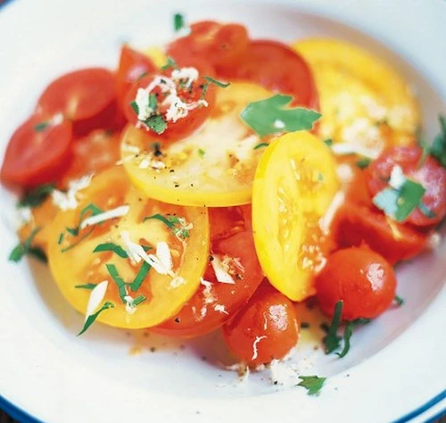 salata de rosii cu hrean jpeg