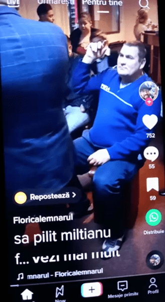 Petrecere în uniformă de polițist, în Vâlcea. Imaginile filmate între romii din Brezoi au apărut pe TikTok VIDEO