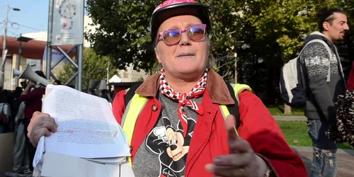 5bcc6142df52022f75b811a6 jpg