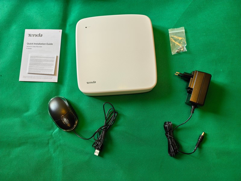 Tenda Network Video Recorder. Unboxing, specificații, preț 