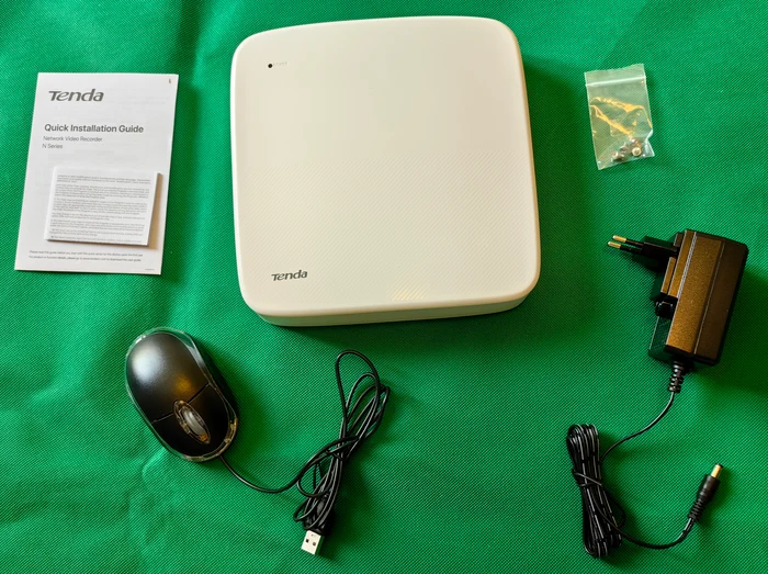 Tenda Network Video Recorder (N3L-16H). FOTO Adrian Pogîngeanu