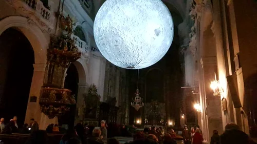 luna cluj biserica. foto remus florescu