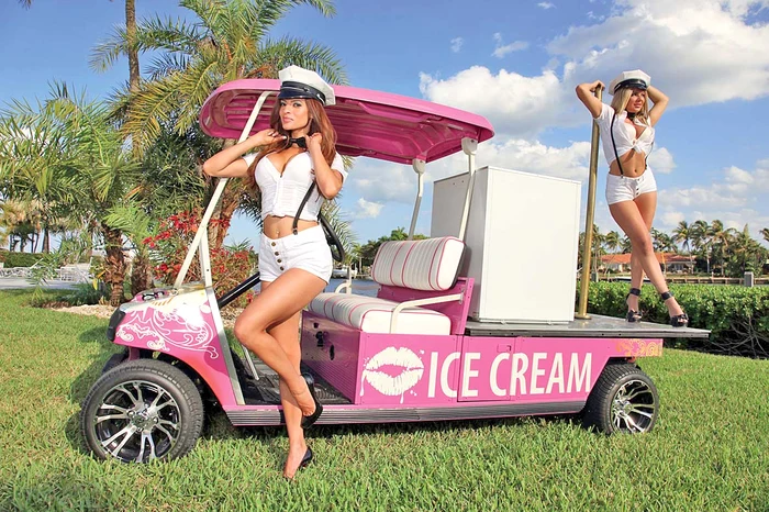 La cerere, fetele vin şi pe terenul de golf să te răcorească