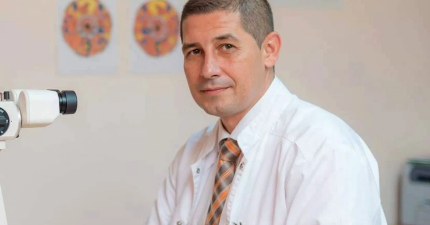 dr alexandru dimitriu foto facebook.com/clinica optisan