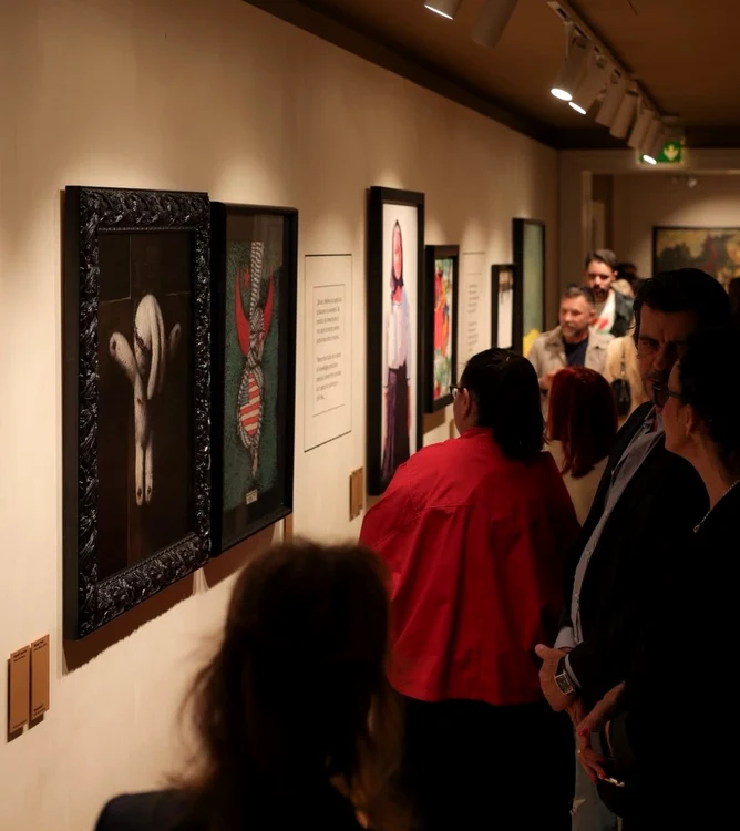 Deschisă la 21 mai, expoziția a atras numeroși vizitatori