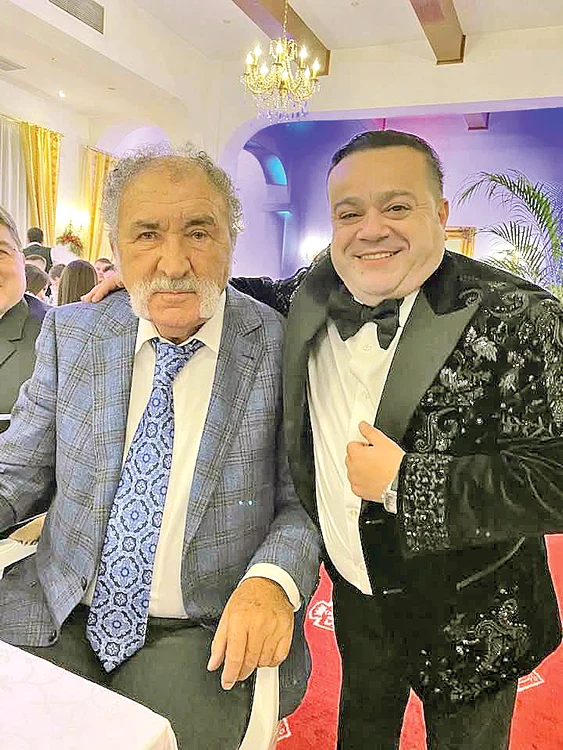 Manelistul i-a cântat  şi lui Ion Ţiriac