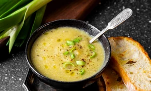 supa ciorba praz istock jpg