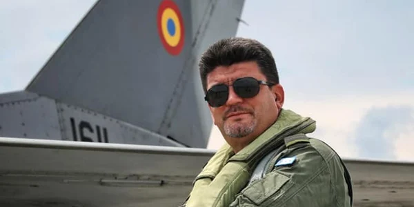 calarasi pilot pensionare FOTO Faceb/MAPN