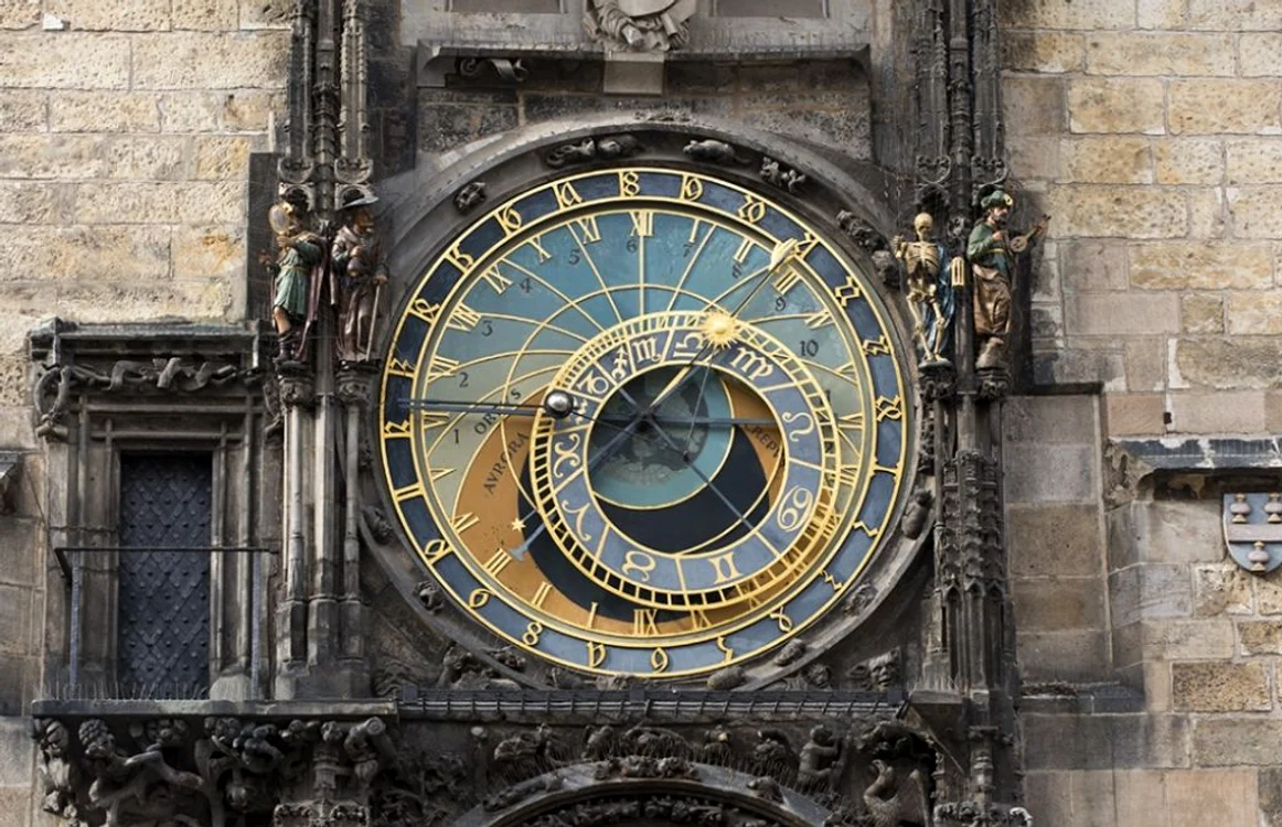 Ceasul astronomic din Praga                                                                                            FOTO: Wikipedia