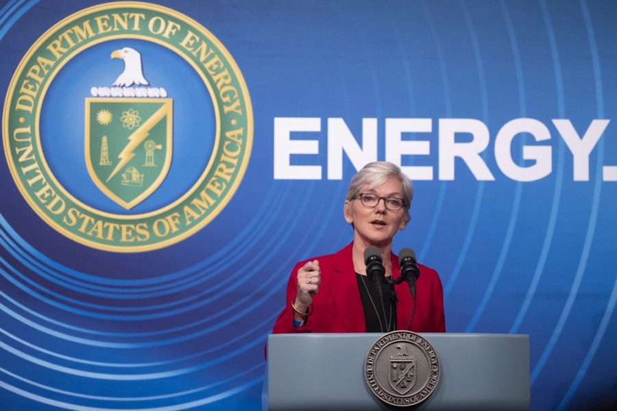 Personal de la agenția însărcinată cu armele nucleare, demis din greșeală. Oficialii DOGE nu ar fi știut care este rolul lor