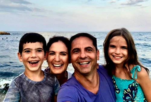 1 dan negru si copiii sai jpg jpeg