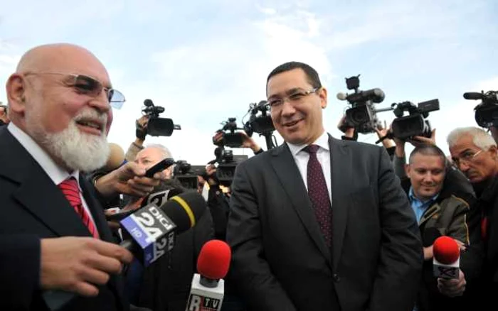 Mircea Pop, alături de premierul Victor Ponta. FOTO: gov.ro