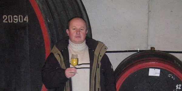 Eugen Gyorfy este administratorul unei crame din Aiud