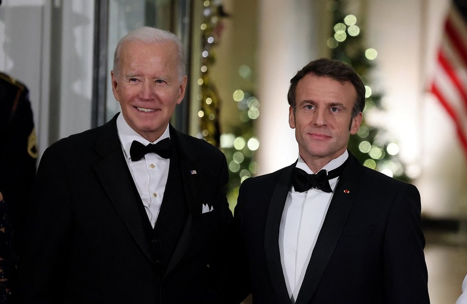 Emmanuel Macron a încercat să-i convingă pe Joe Biden și Olaf Scholz să adopte o „ambiguitate strategică” față de Rusia