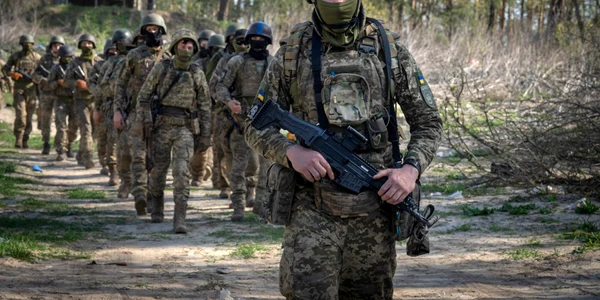 Voluntari ai Batalionului Siberian se antrenează în regiunea Kiev FOTO PROFIMEDIA