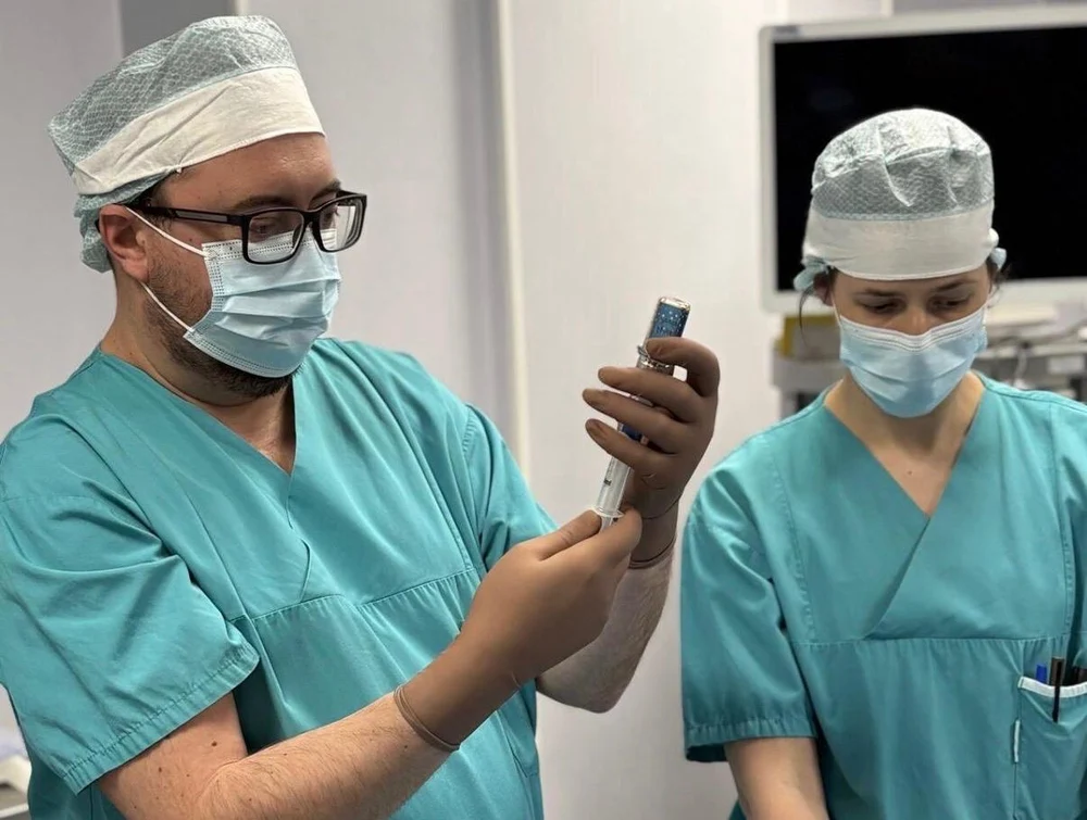 Premieră la Sibiu: o procedură modernă folosită la MedLife Polisano ajută pacienții să tolereze mai bine radioterapia în cancerul de prostată