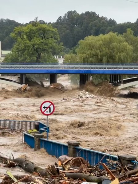 Europa Centrală și de Est, lovită de inundații din cauza ciclonului Boris. Cel puţin 10 oameni au murit, iar mai multe orașe sunt acoperite de apă