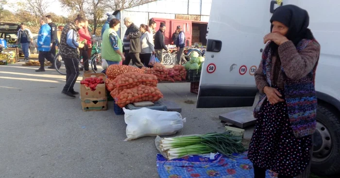 Polițiștii au ajuns în control și în târgul din Osica de Sus FOTO: arhiva Adevărul